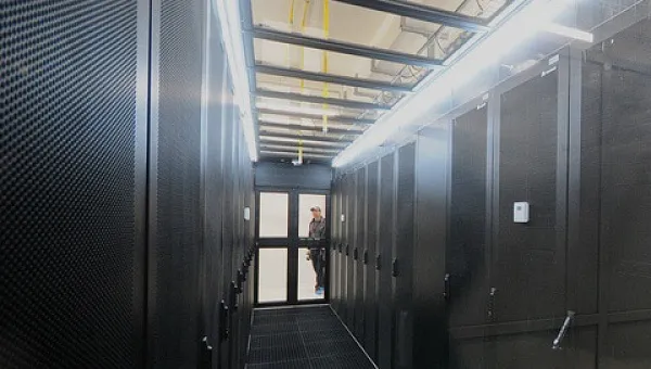 Разработка системы дверей безопасности для DataPro